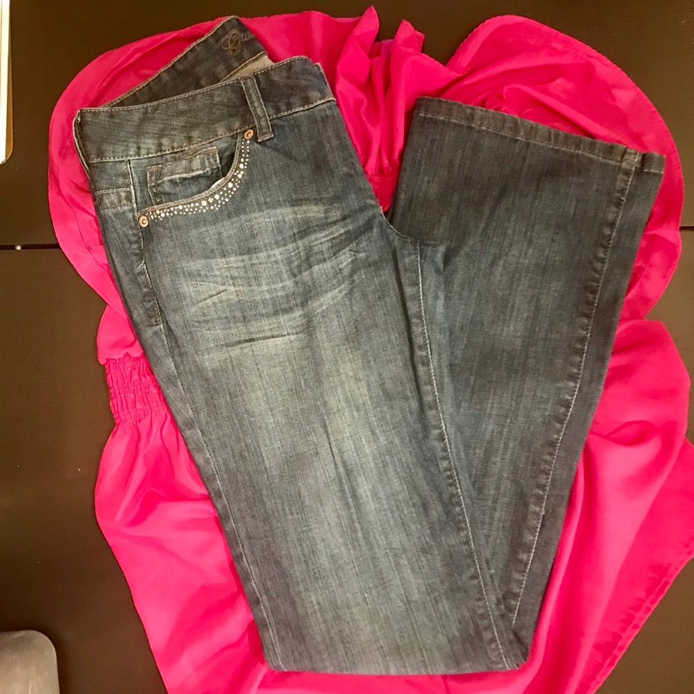 ✨GUESS JEANS Rhinestone Bling Boot Cut Size 29 👖✨